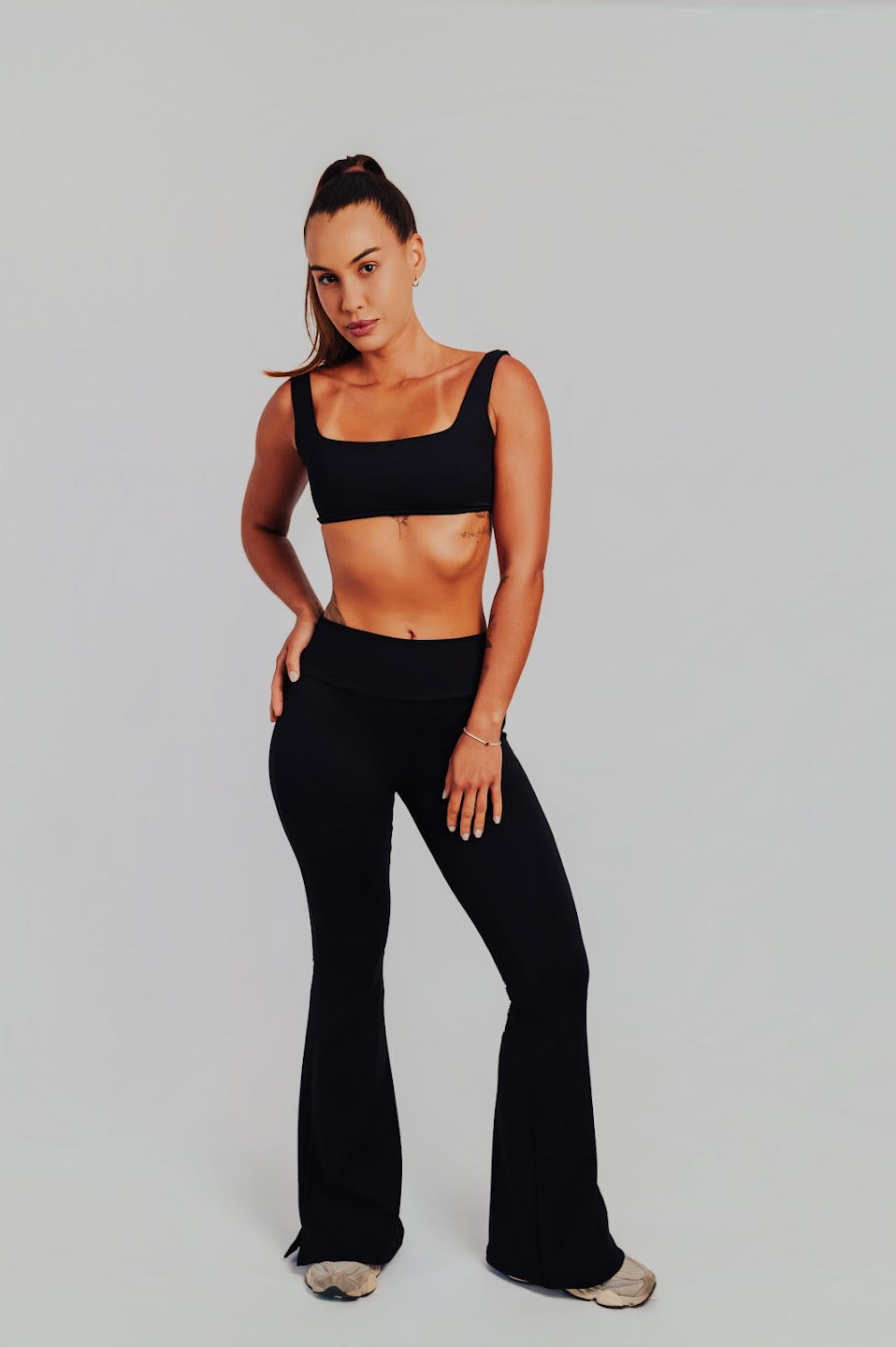 Calça Flare Areté - Ônix
